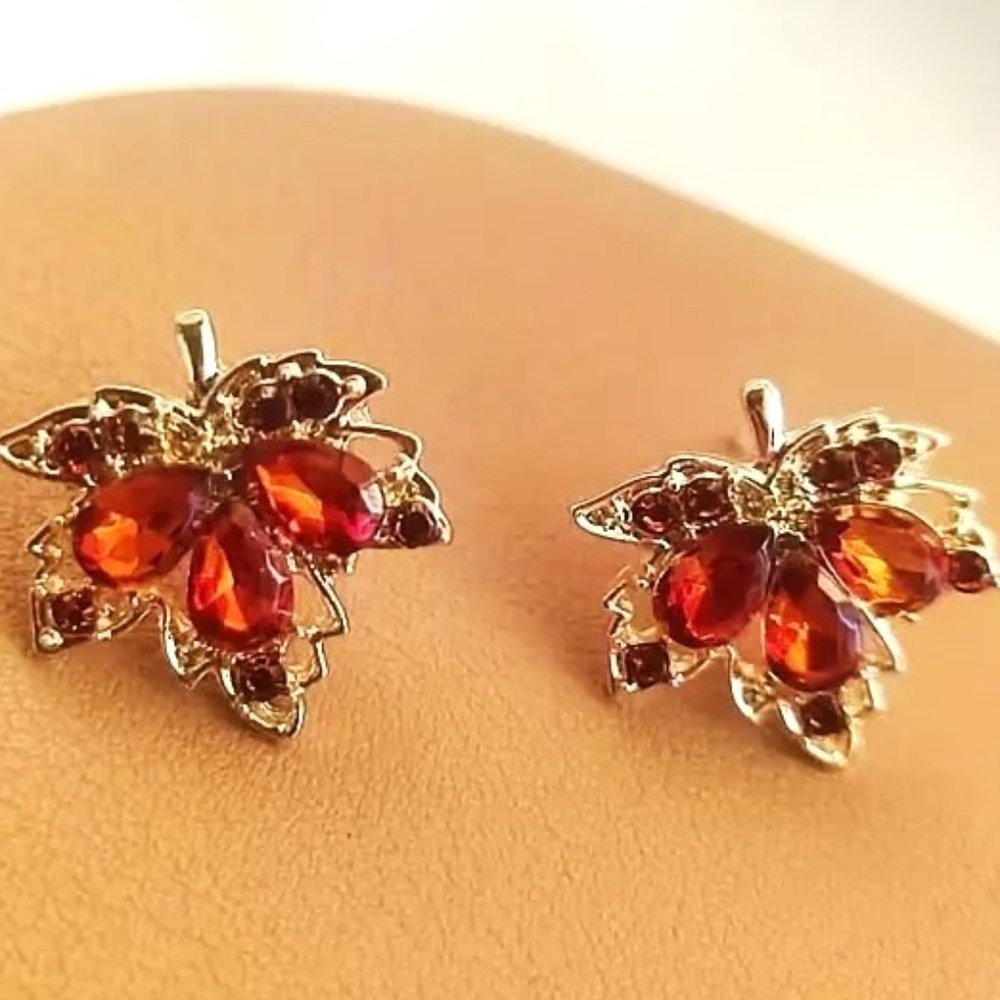 Earrings Maple Leaf Rhinestones Harvest Fall Autum Gold Glam Simple Trendy NEW